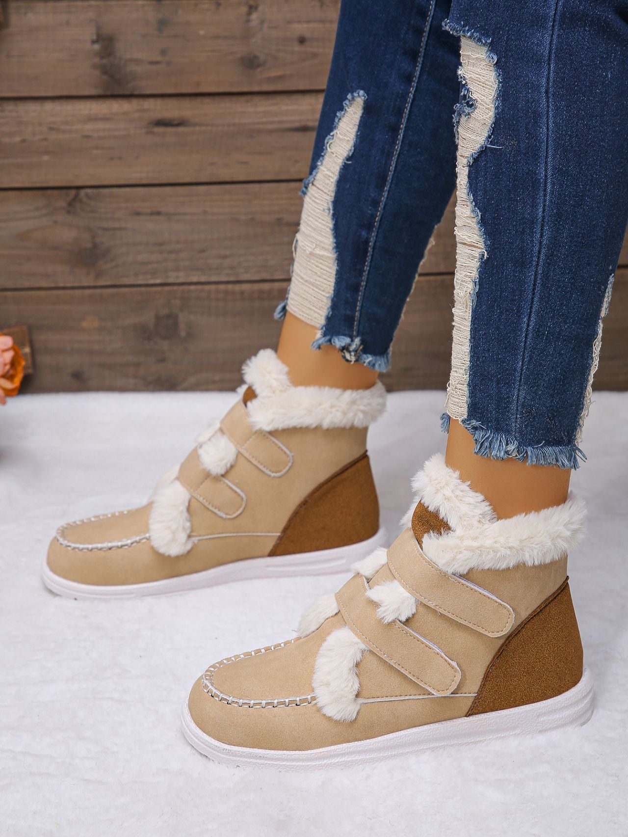 Faux Fur Round Toe Flat Boots