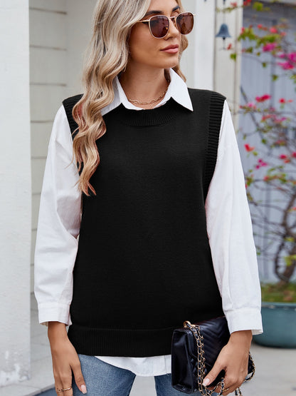 Buttoned Round Neck Sweater Vest