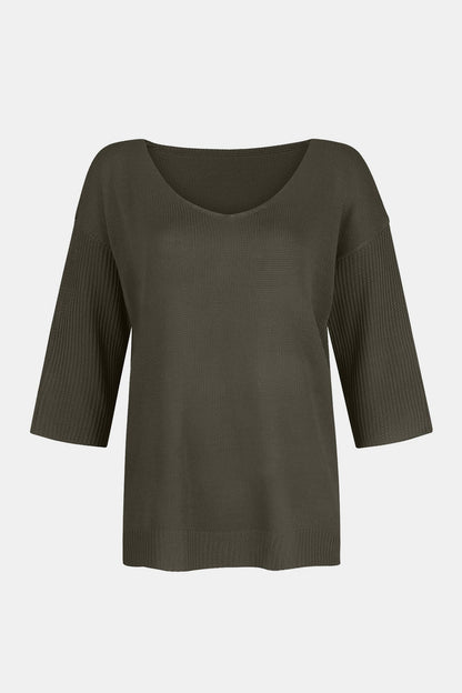 V-Neck Three-Quarter Sleeve Knit Top