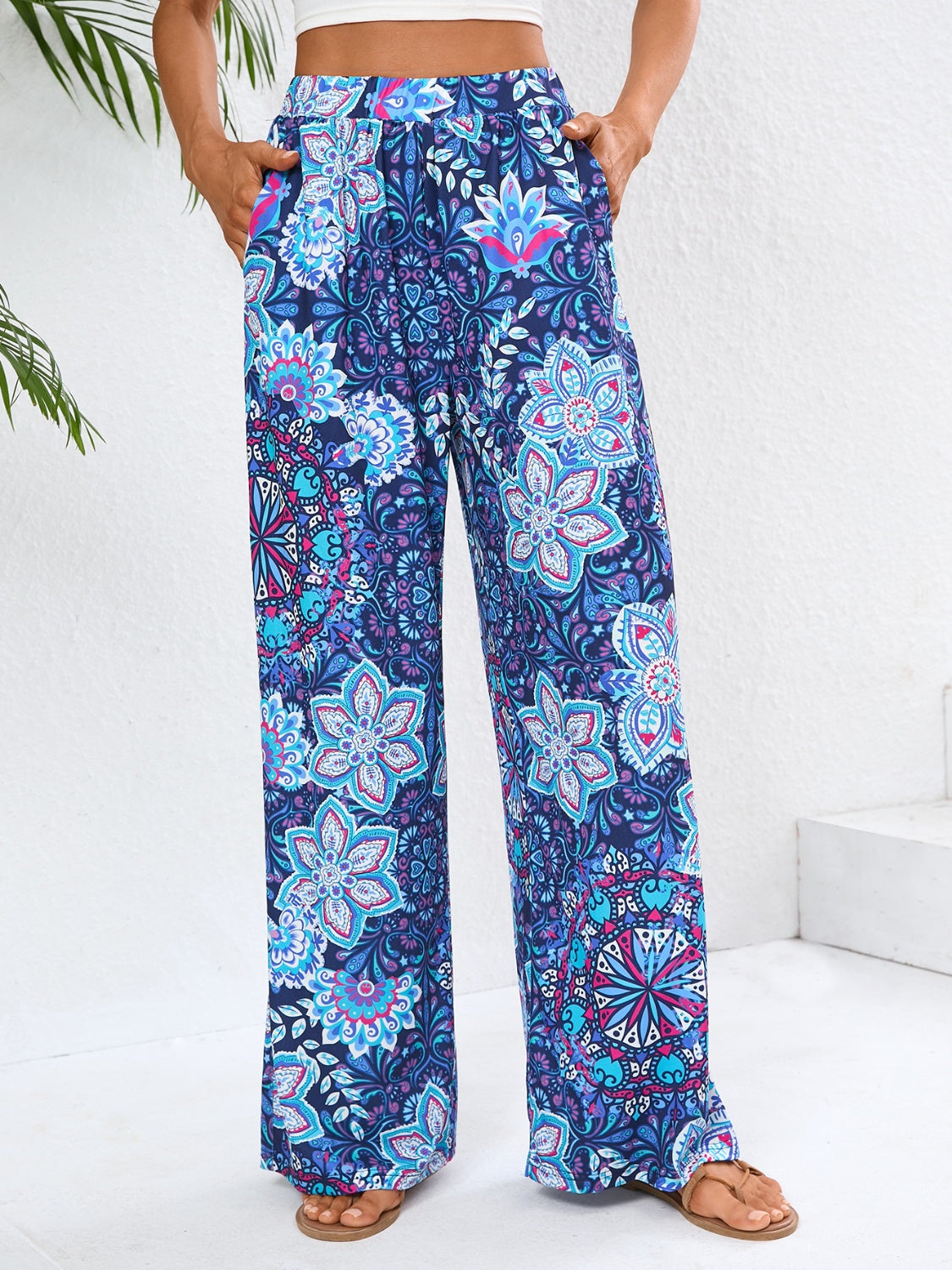 Geometric Wide Leg Pants with Pockets