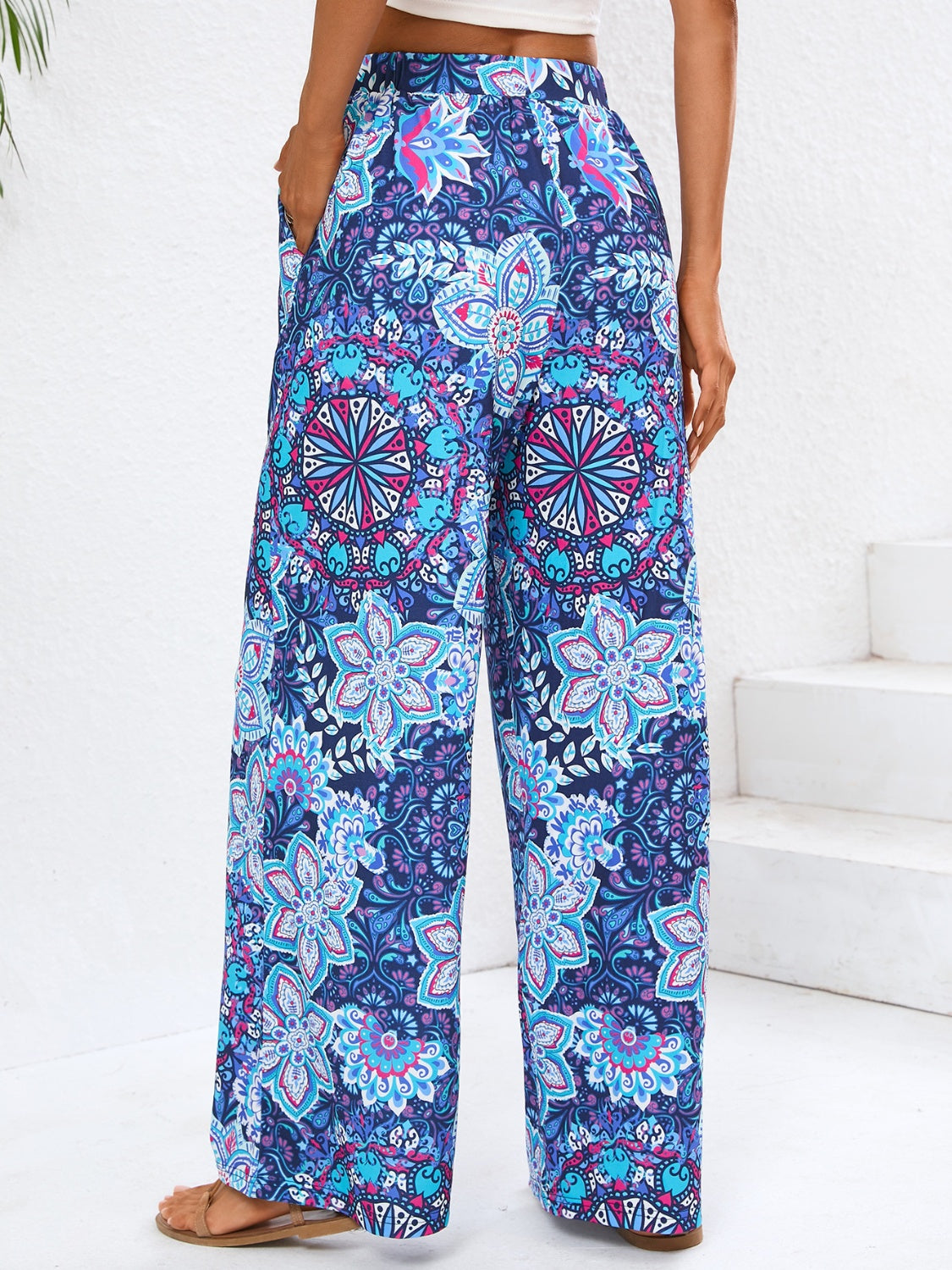 Geometric Wide Leg Pants with Pockets