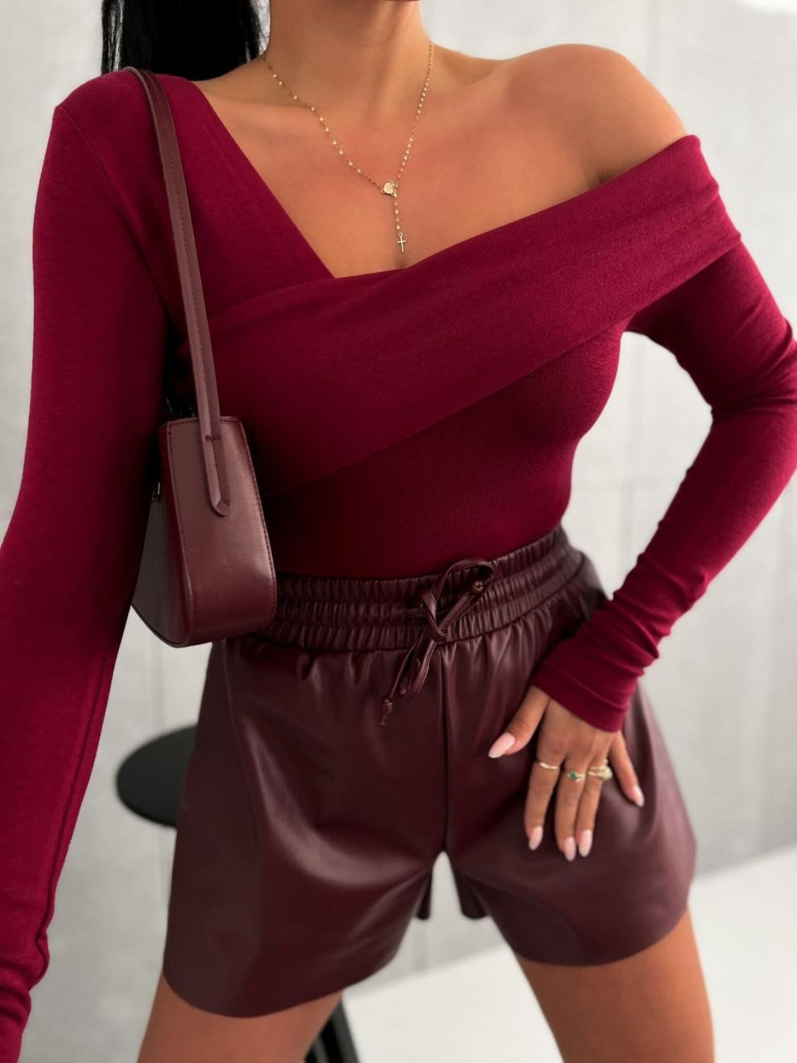 Asymmetrical Single Shoulder Long Sleeve T-Shirt