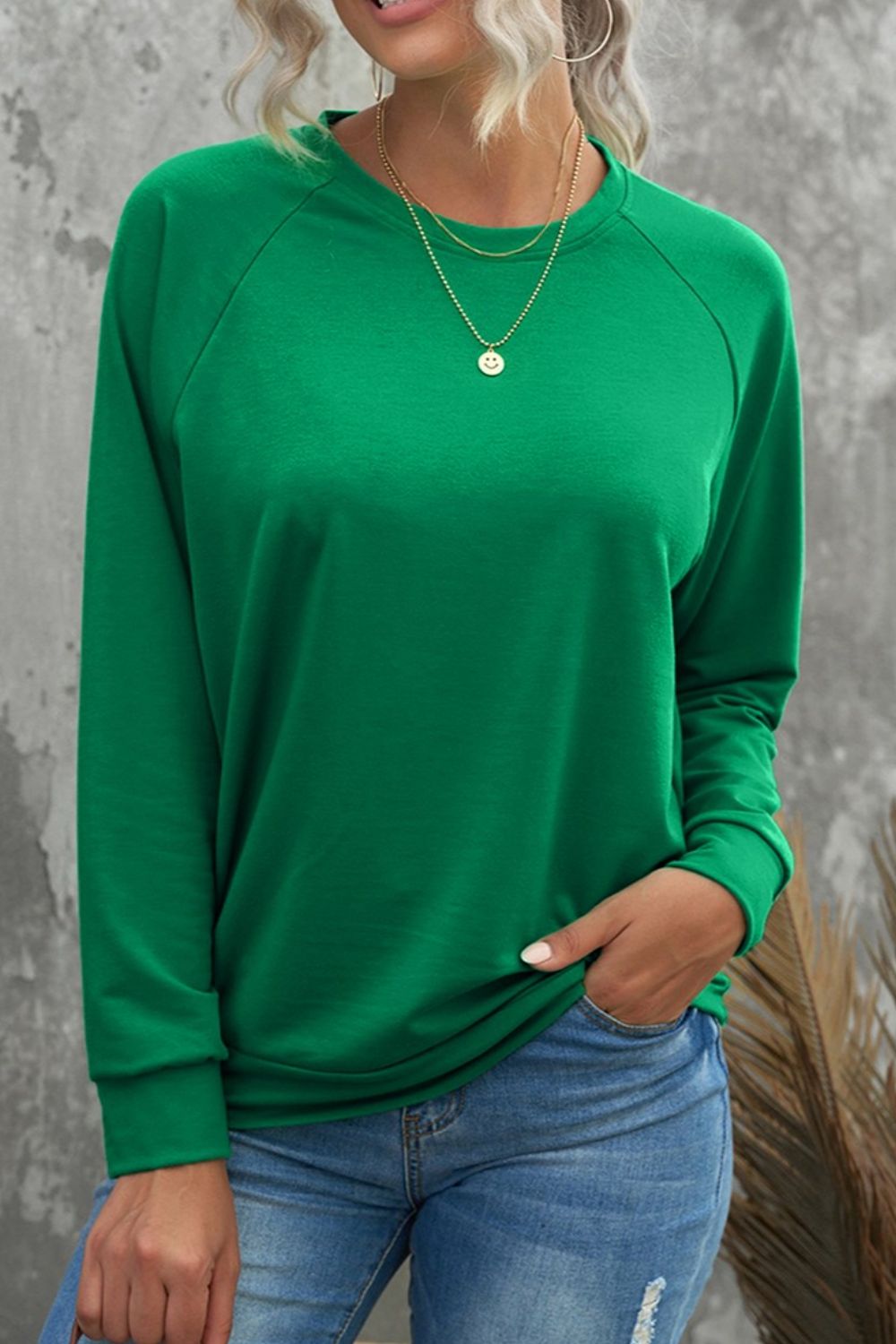 Round Neck Long Sleeve Sweatshirt