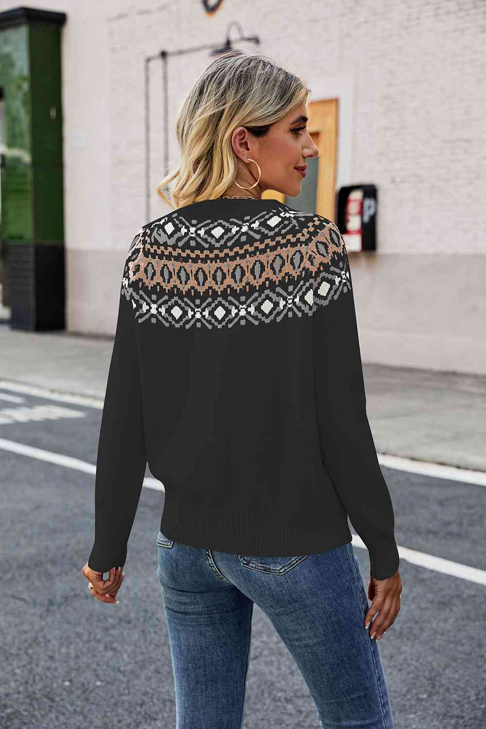 Round Neck Raglan Sleeve Sweater