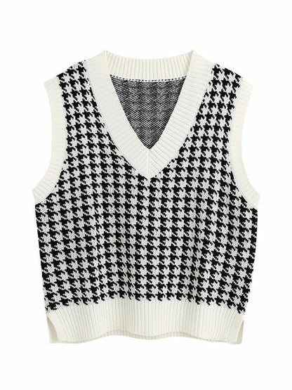 Houndstooth V-Neck Sweater Vet